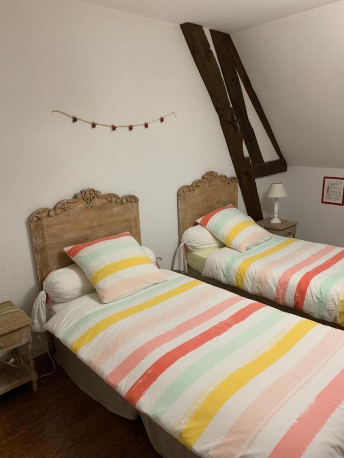 La Ferme D'Aristide Bed & Breakfast Saillenard ภายนอก รูปภาพ