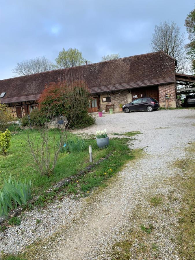 La Ferme D'Aristide Bed & Breakfast Saillenard ภายนอก รูปภาพ
