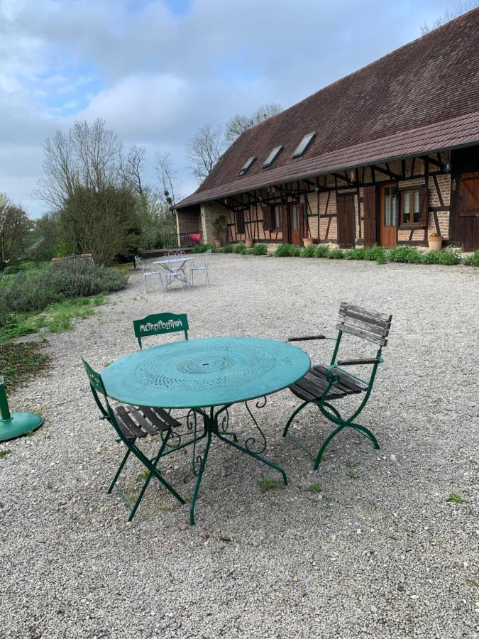 La Ferme D'Aristide Bed & Breakfast Saillenard ภายนอก รูปภาพ