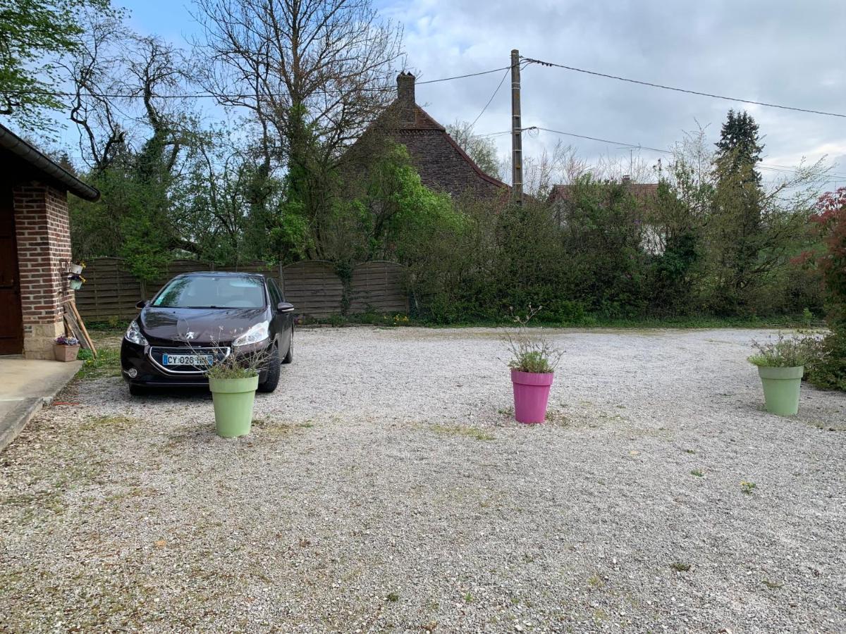 La Ferme D'Aristide Bed & Breakfast Saillenard ภายนอก รูปภาพ