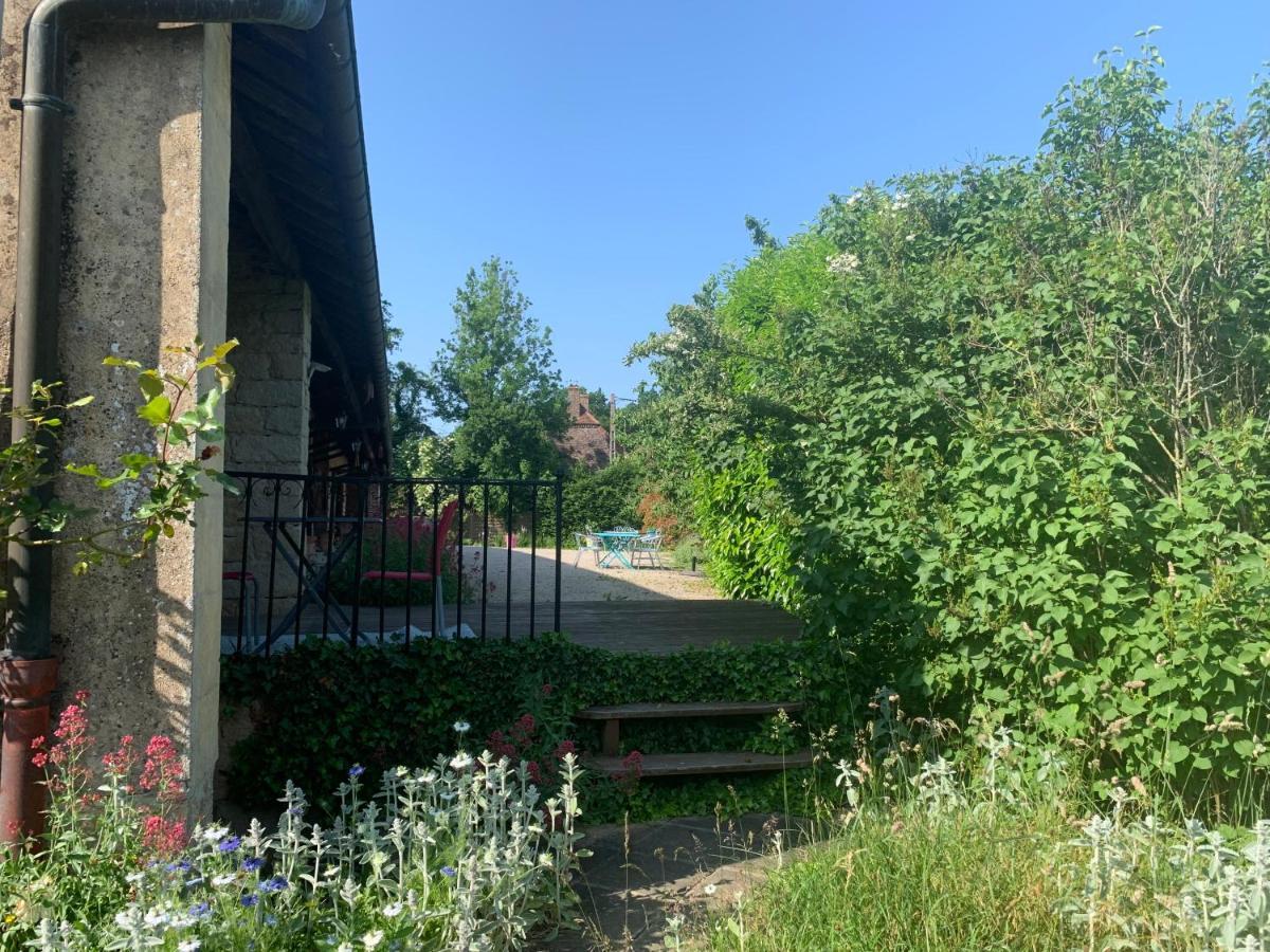 La Ferme D'Aristide Bed & Breakfast Saillenard ภายนอก รูปภาพ