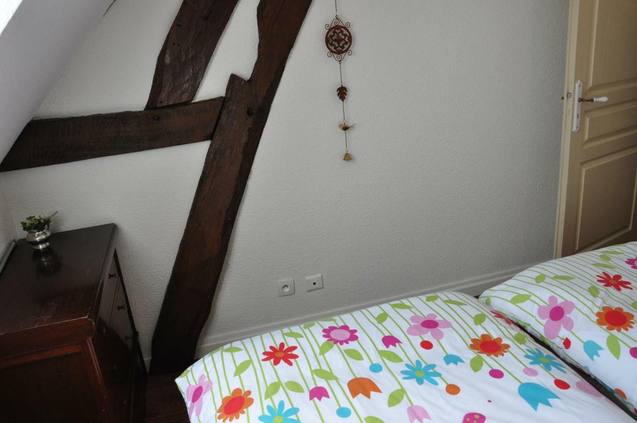 La Ferme D'Aristide Bed & Breakfast Saillenard ภายนอก รูปภาพ
