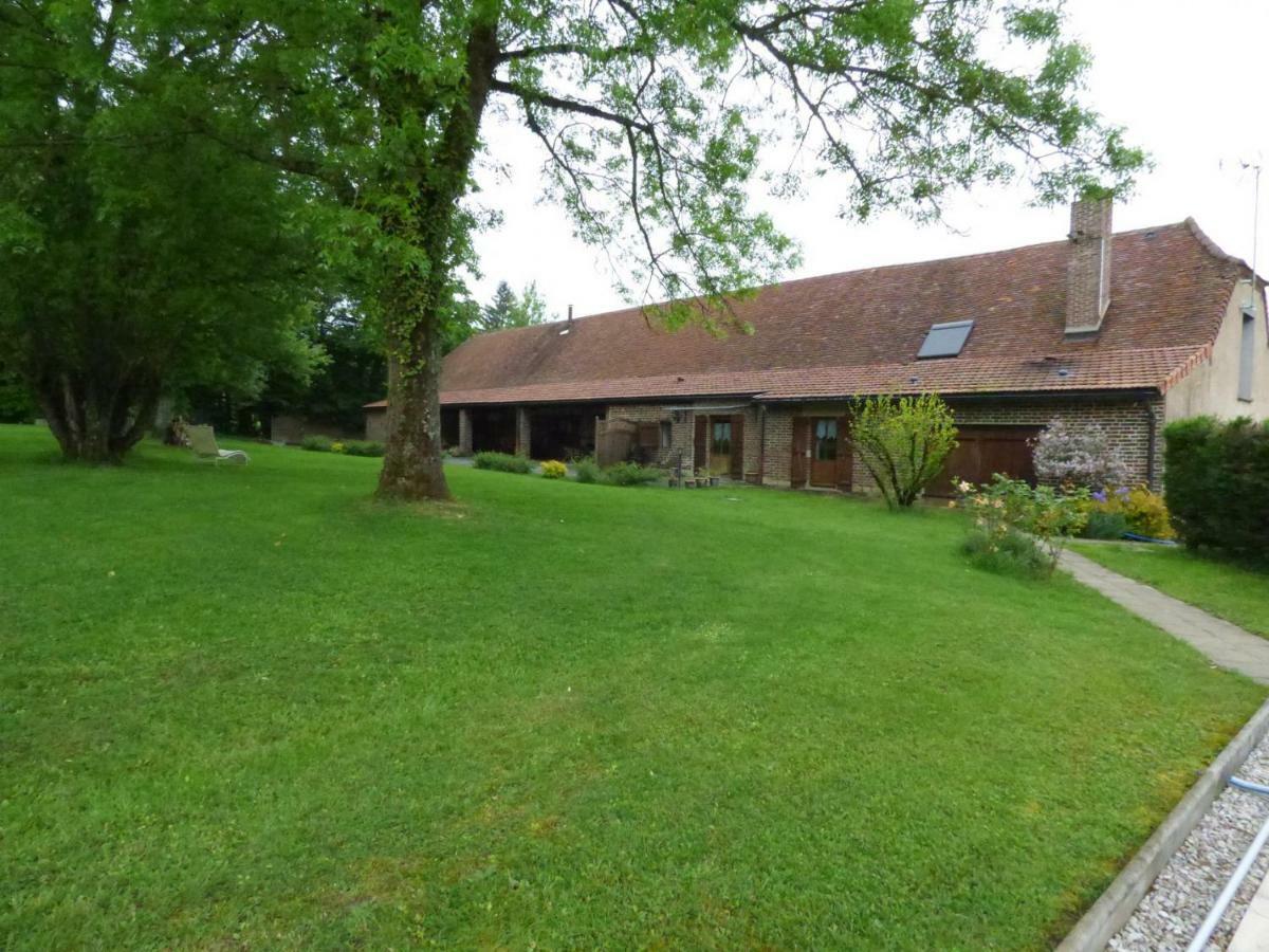 La Ferme D'Aristide Bed & Breakfast Saillenard ภายนอก รูปภาพ