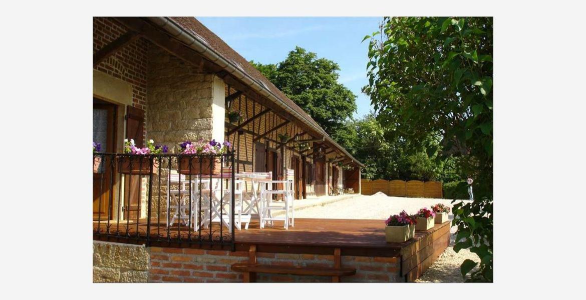 La Ferme D'Aristide Bed & Breakfast Saillenard ภายนอก รูปภาพ